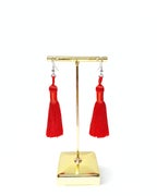 Tupsu korvakorut punainen